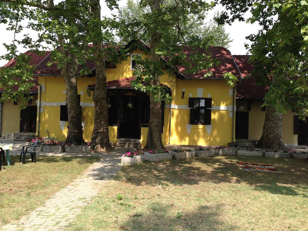 Harmonia Apartmanhaz Balatonlelle Exteriér fotografie